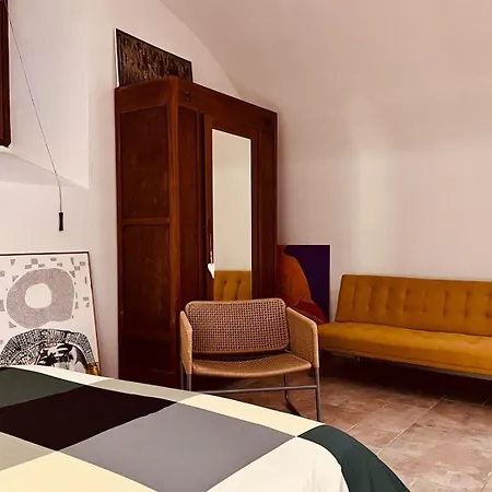 Questa Casa Non E Un * LʼAquila