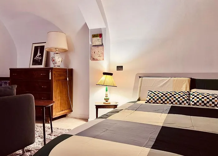 Questa Casa Non E Un *