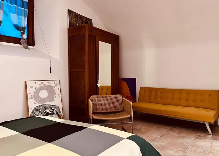 Questa Casa Non E Un * LʼAquila