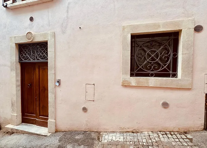 Questa Casa Non E Un Appartement *